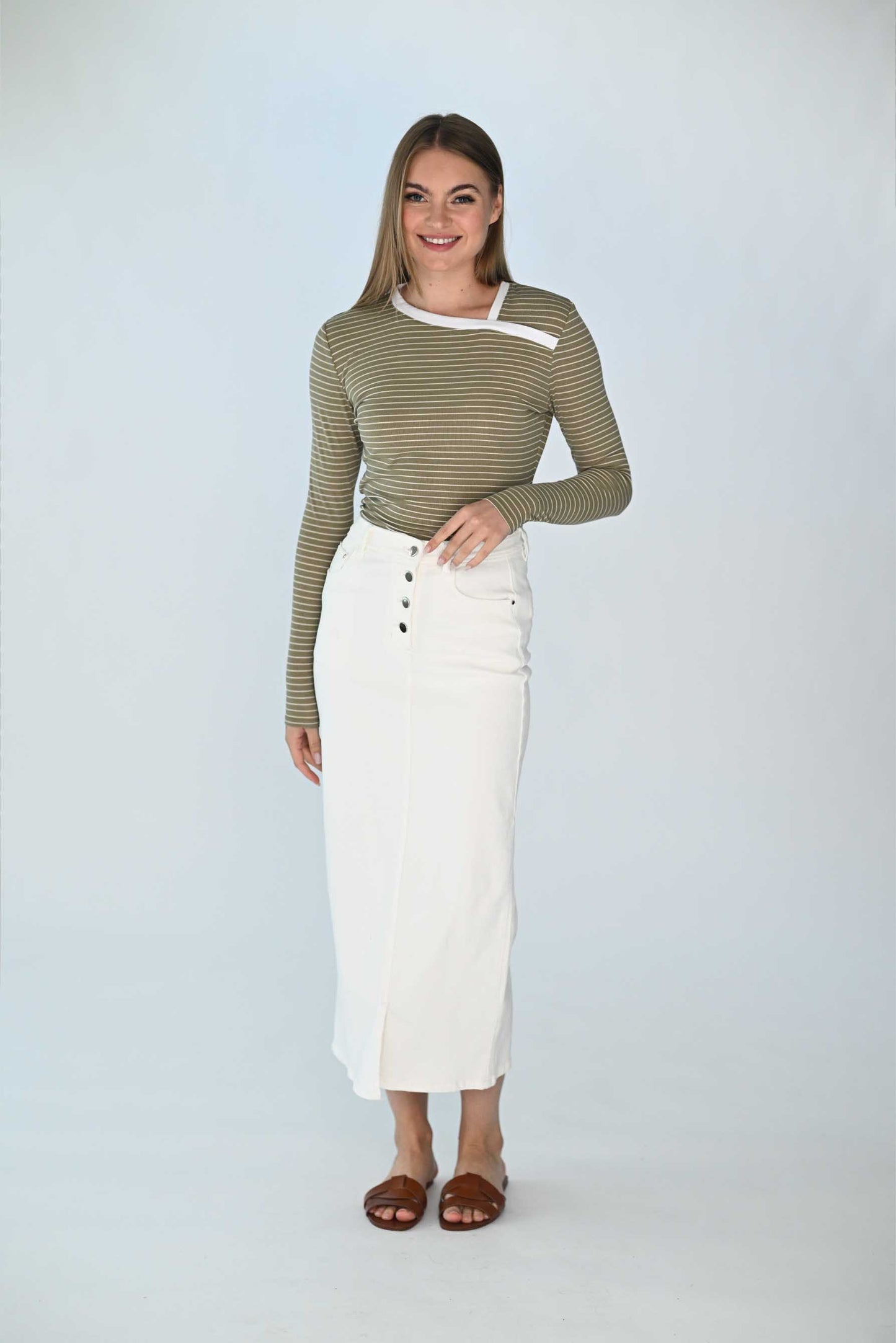 Monn Olive Diagonal Neck Striped Tee M321O