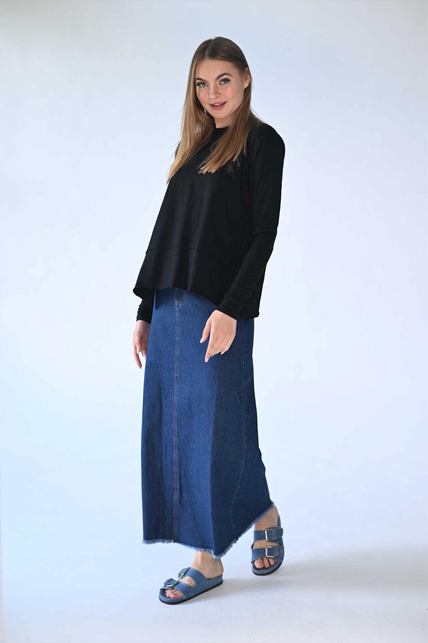 Monn Black Raw Cut TShirt M396B