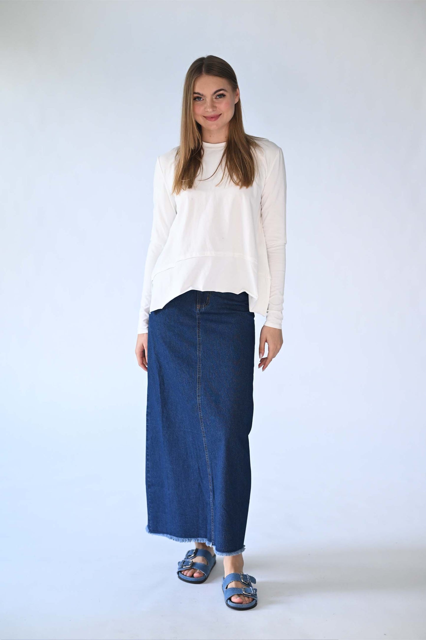 Monn White Raw Cut TShirt M396W