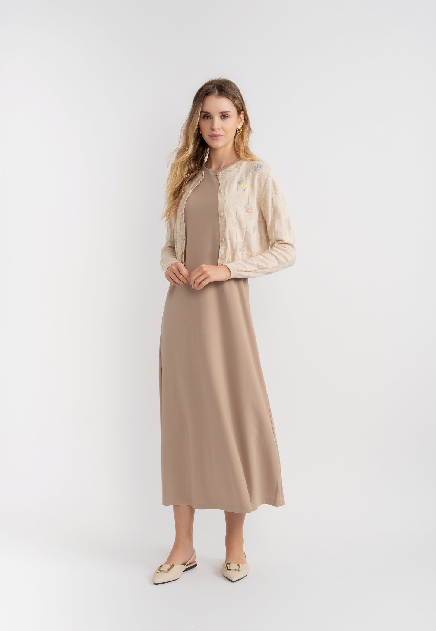 Noni Dark Almond Cardigan with embroidered flowers SB5CYT2583