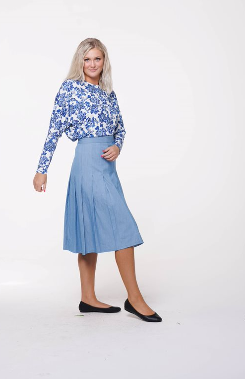 Ivee Light Denim Wide Pleated Skirt 24003
