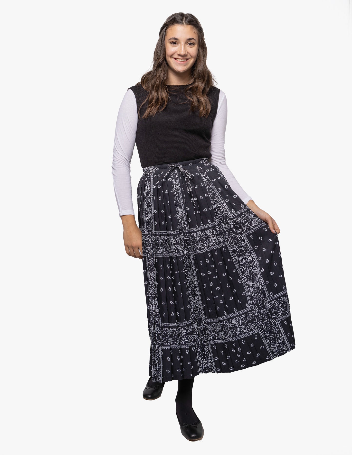 Lilac Black Sleeveless Ribbed Sweater 1812