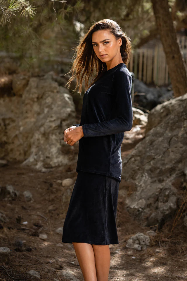 Daniella Fay Black Velour Sport Top Set