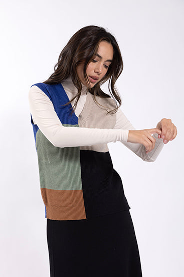 Maple Cliff Multi Colorblock Tie Back Vest MC5611