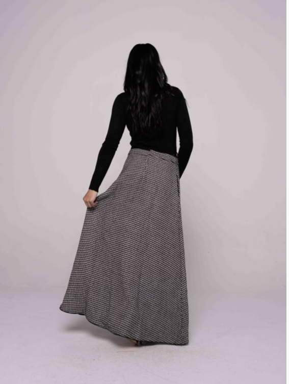 Edera By Ivee Black/White/Gold Straight Wrap Skirt 23702