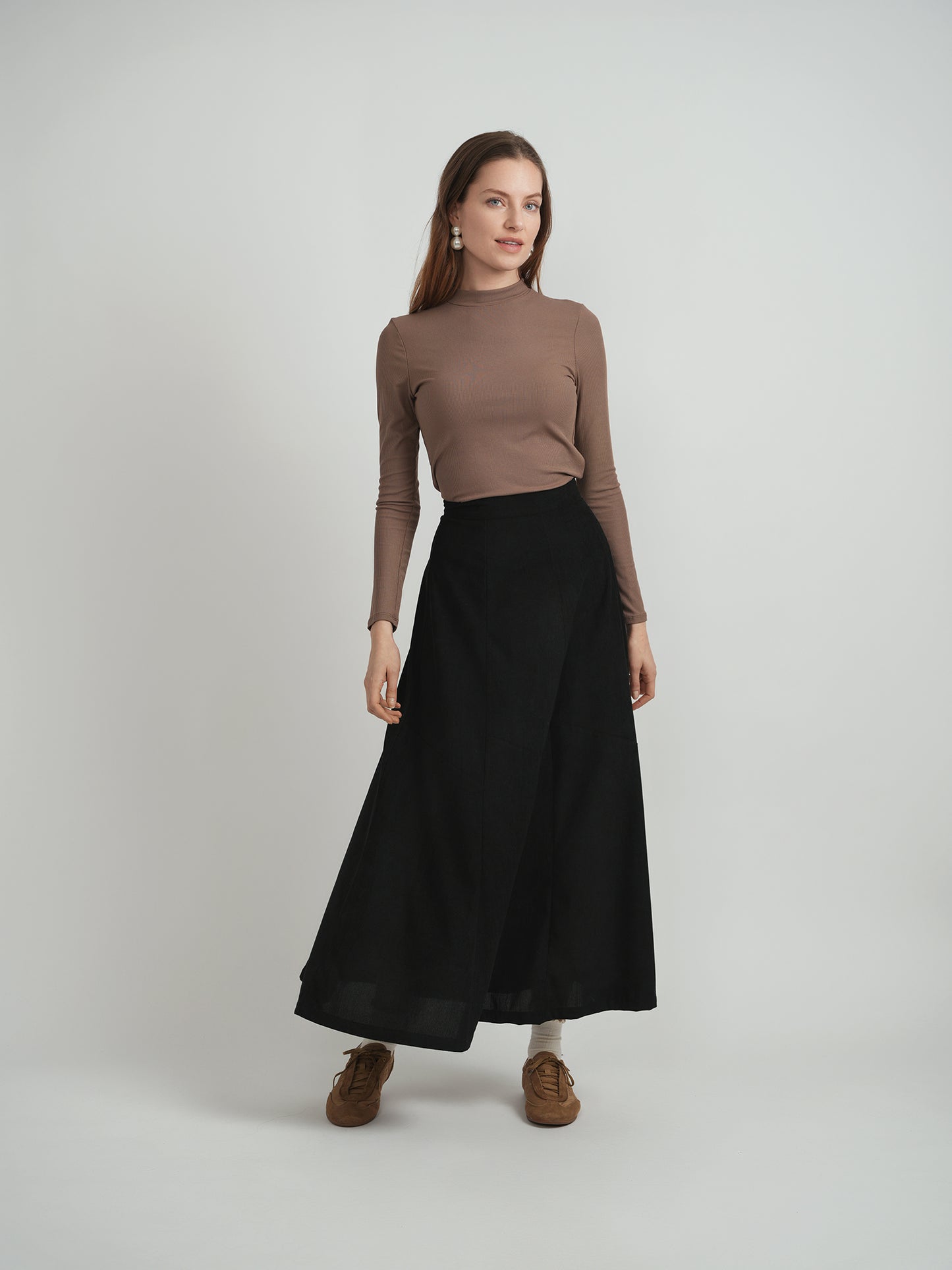 Faves Black Corduroy Maxi Trumpet Skirt WB5CM1707SL