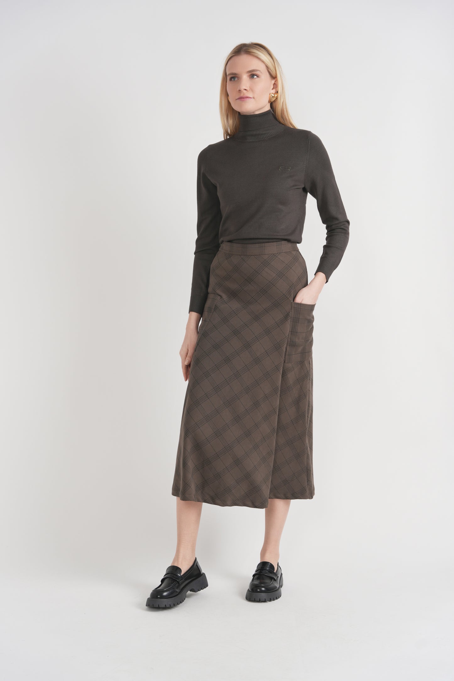 Faves Taupe Plaid Corduroy Pocket Skirt WB6CM2218SM